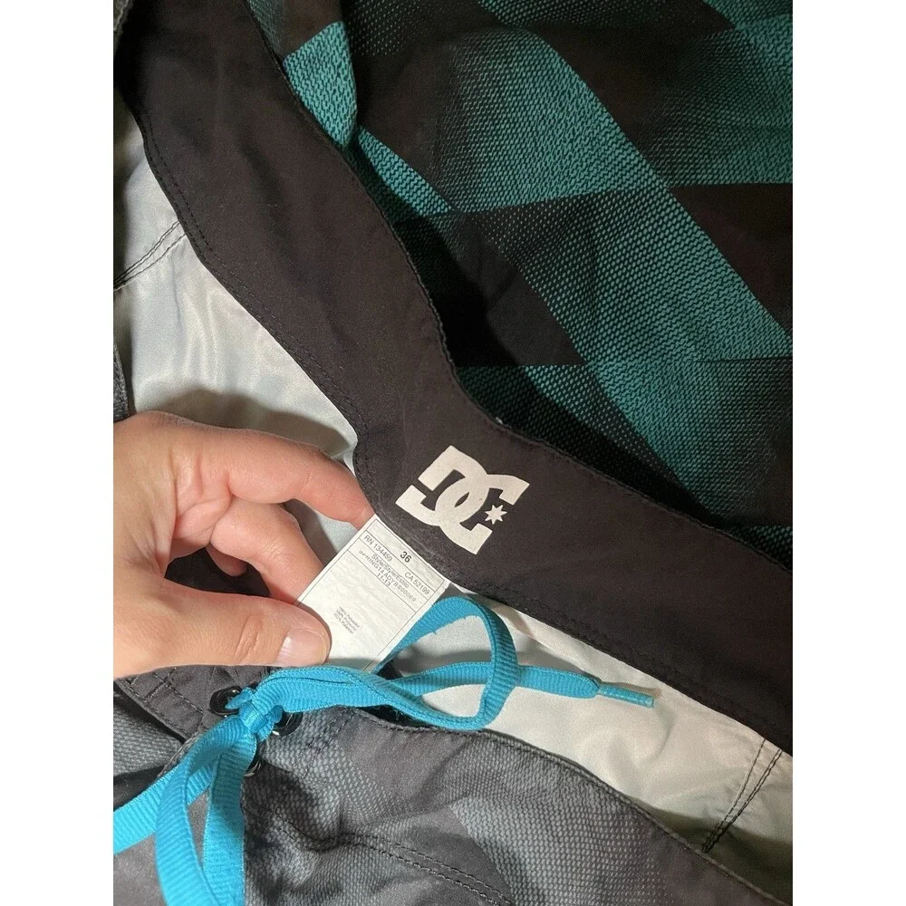 DC Board Shorts Y2K Black Blue Geometric Men's 36 Drawstring Back Pocket